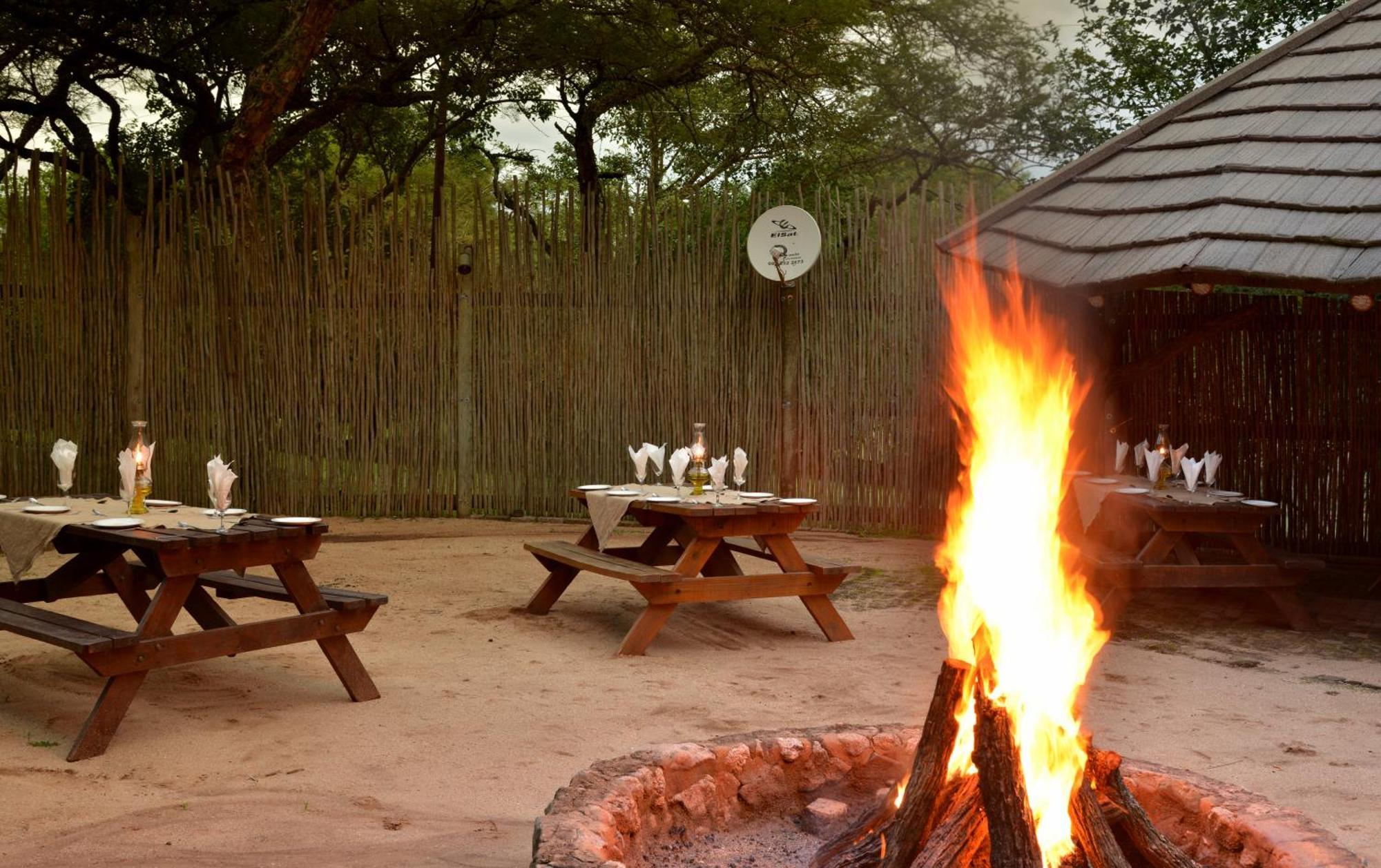 Ebundu Lodge White River Exterior foto